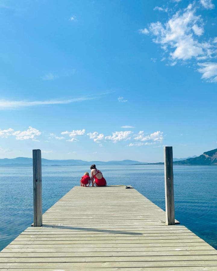 Nice Little House Right By The Sea, Stunning View Rensa 外观 照片